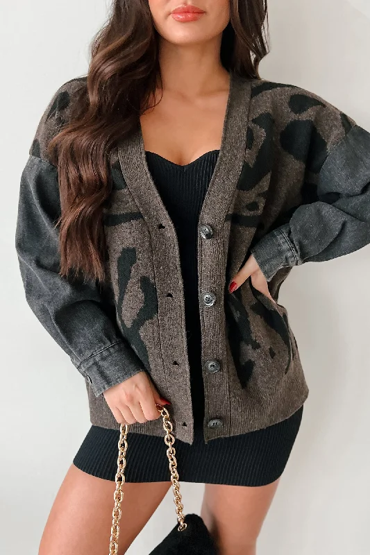 Women's Striped Woolen SweatersRedefining Myself Oversized Animal Print Cardigan (Brown/Black)