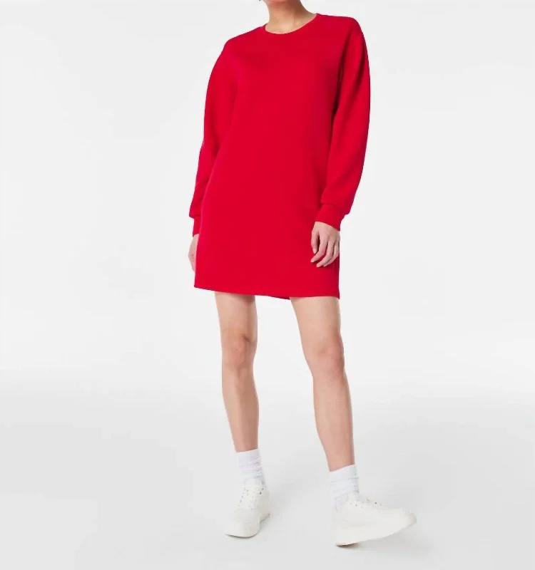 Women's Sweetheart Collar DressesAir Essentials Crew Neck Dress In Red