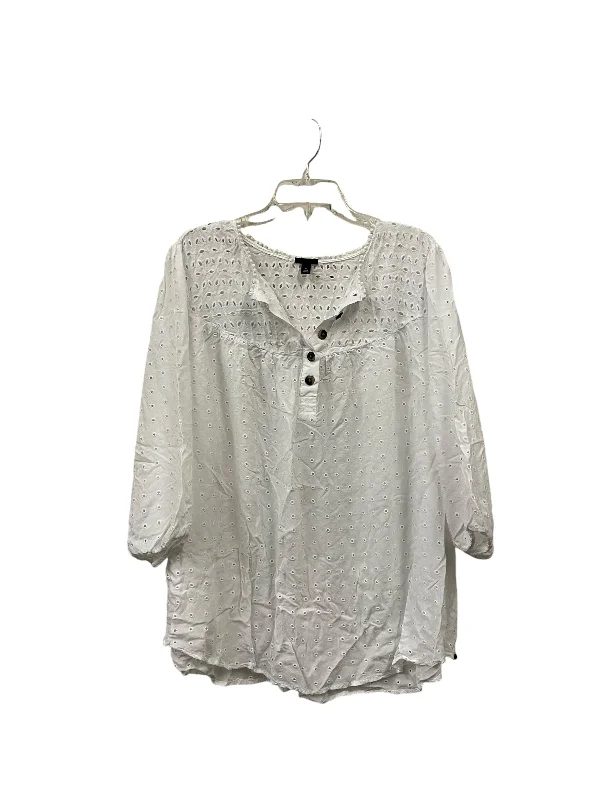 Women's Blouse with Low CollarTop Long Sleeve By Torrid In White, Size: 4x